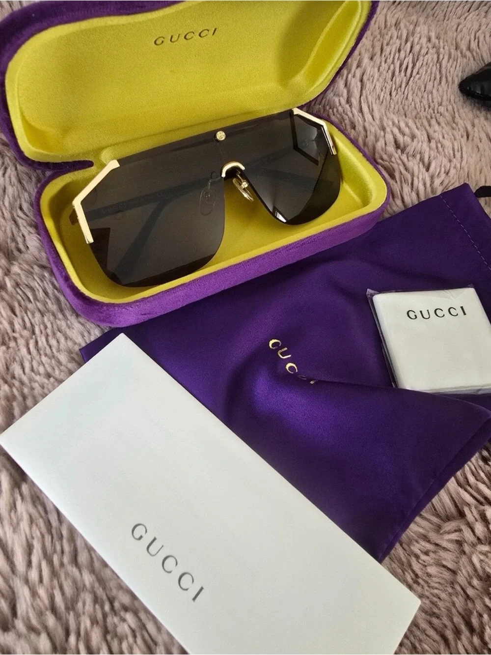 Gucci bold rimless